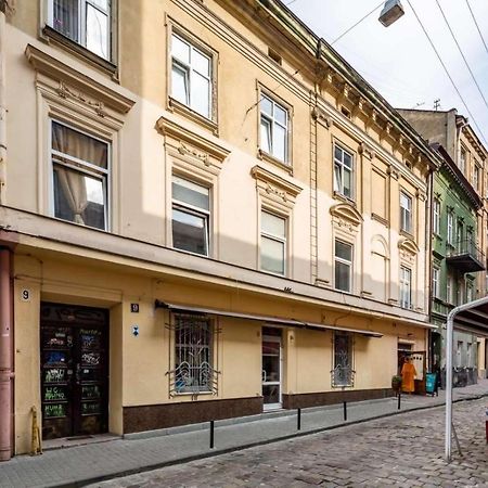 Братів Рогатинців 9/1 リヴィウ エクステリア 写真